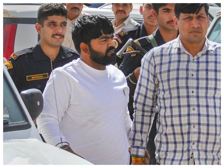 Haryana News Court extends judicial custody of Monu Manesar for 14 days further Haryana News: कोर्ट ने मोनू मानेसर की न्यायिक हिरासत 14 दिन के लिए बढ़ाई, हत्या के प्रयास को लेकर दर्ज है मामला