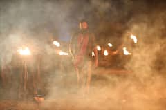 Captain Miller New Stills: மிரட்டலான தனுஷ்.. புயலாக மாறிய பிரியங்கா மோகன்.. கேப்டன் மில்லர் படத்தின் புது ஸ்டில்ஸ்!