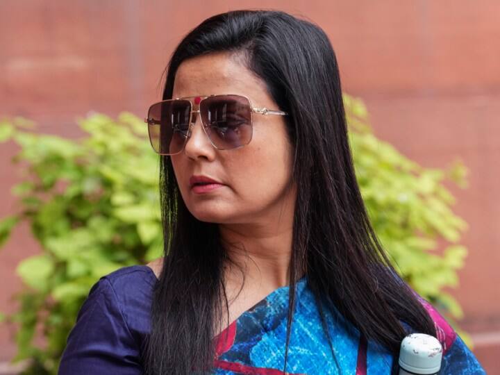 JD(U) MP Backs Mahua Moitra In Ethics Panel Hearing On Cash-For-Query Case JD(U) MP Backs Mahua Moitra In Ethics Panel Hearing On Cash-For-Query Case