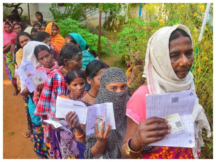 छत्तीसगढ़ में पहले फेज की वोटिंग का फाइनल आंकड़ा, जानें- कितना मतदान हुआ?