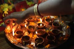 Diwali 2023 : దీపావళి రోజు సాయంత్రం నువ్వులతో దీపం వెలిగిస్తే!