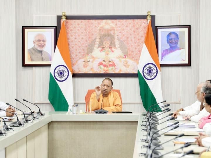 UP Cabinet Meeting to be held in Ayodhya amid Yogi Cabinet Expansion and opposition soft hindutva agenda ann UP Cabinet Meeting: अयोध्या में कैबिनेट बैठक से बीजेपी देगी धार्मिक एजेंडे को धार, इन फैसलों पर लग सकती है मुहर