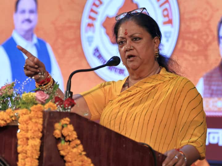 BJP MLAs Meet Vasundhara Raje Again Amid Speculation Over Rajasthan CM Pick Rajasthan CM News BJP MLAs Meets Vasundhara Raje Again BJP Legislative Party Meeting BJP MLAs Meet Vasundhara Raje Again Amid Speculation Over Rajasthan CM Pick