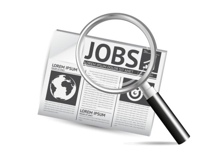 इन वैकेंसी के लिए वे उम्मीदवार आवेदन कर सकते हैं जिन्होंने फिजिक्स या मैथ्स से बैचलर्स की डिग्री ली हो. साथ ही इंजीनियरिंग किए कैंडिडेट भी आवेदन कर सकते हैं. इन पद के लिए एज लिमिट 27 साल है.