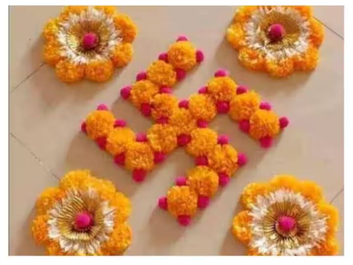 दिवाली के त्यौहार पर सभी अपने घरों को सजाते हैं और रंगोलियां बनाते हैं. लेकिन दिवाली के दौरान घर की साफ-सफाई और तैयारियों में कई बार व्यस्त होने के कारण रंगोली बनाने का समय नहीं मिल पाता. ऐसे में आप फूलों से आसानी से सिर्फ 5 मिनट में अच्छा रंगोली बना सकते हैं.