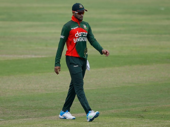 Shakib Al Hasan: बांग्लादेश-श्रीलंका मैच में एंजेलो मैथ्यूज को जिस तरह आउट दिया गया, उसके बाद काफी विवाद हुआ. खासकर, बांग्लादेश के कप्तान शाकिब अल हसन को काफी आलोचनाओं का शिकार होना पड़ा.