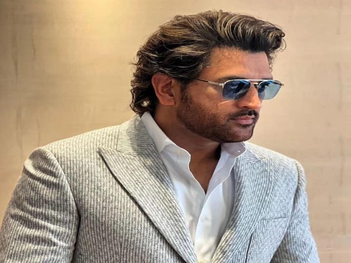 एसबीआई के बाद अब एक और बड़े ब्रांड ने एम धोनी अपना अपना ब्रांड एंबेसडर बनाने का ऐलान किया है.