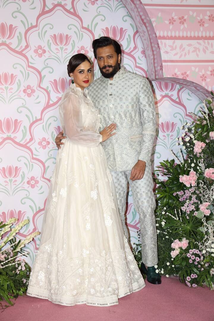 Power couple Riteish and Genelia Deshmukh exuded elegance as they posed together. Riteish opted for a pastel co-ord set while Genelia looked elegant in a white gown.