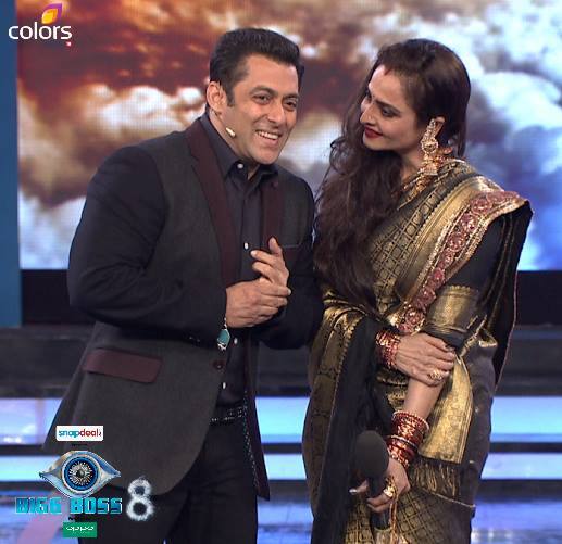 जब रेखा ने एक्टर के शो में शिरकत की थी. तब बातों-बातों में सलमान खान ने बताया था कि रेखा जब जॉगिंग के लिए जाती थी तब वो उनके पीछे साईकिल लेके चलते थे. दरअसल ये दोनों एक-दूसरे के पड़ोसी थे.