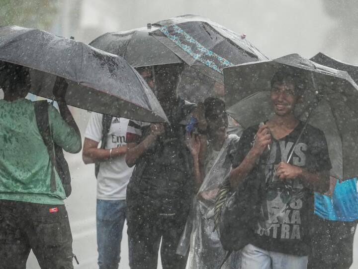 Mumbai Weather Update Maharashtra Rain Forecast IMD Issued Alert in Ratnagiri Sindhudurg Satara Sangli Latur on Diwali 2023 Maharashtra Weather Update: महाराष्ट्र में दिवाली के दिन वायु प्रदूषण से मिलेगी राहत? इन इलाकों में हो सकती है झमाझम बारिश