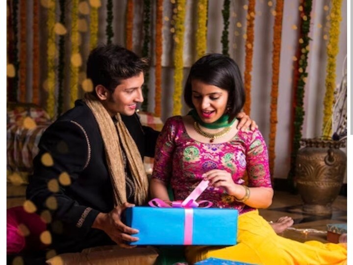 Diwali Gift: தீபாவளி அன்று இந்த அற்புதமான பரிசுகளை கொடுங்க! | What Is Best  Gift For Diwali | Onlymyhealth Tamil | OnlyMyHealth