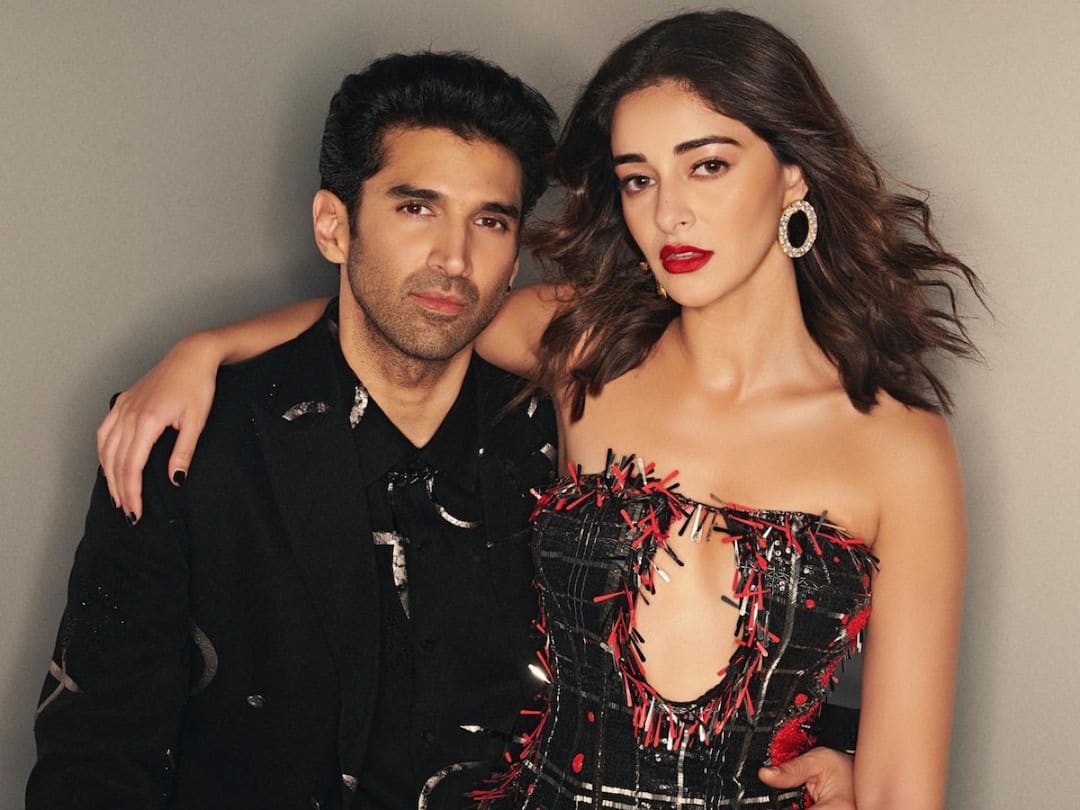 Koffee With Karan 8: Ananya Panday Talks About The Kind Of Girlfriend She Is To Rumoured BF Aditya Roy Kapur Koffee With Karan 8: Ananya Panday Talks About The Kind Of Girlfriend She Is To Rumoured BF Aditya Roy Kapur