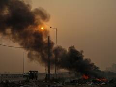 दिल्ली की धुंध पर बरसेगी बारिश, जानिए देश के किन शहरों में पहले भी कैसे कराई जा चुकी है कृत्रिम बारिश