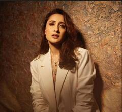 Pragya Jaiswal PHOTO: પ્રજ્ઞા જયસ્વાલે બ્લેઝર અને ટ્રાઉઝરમાં વધાર્યો તાપમાનનો પારો
