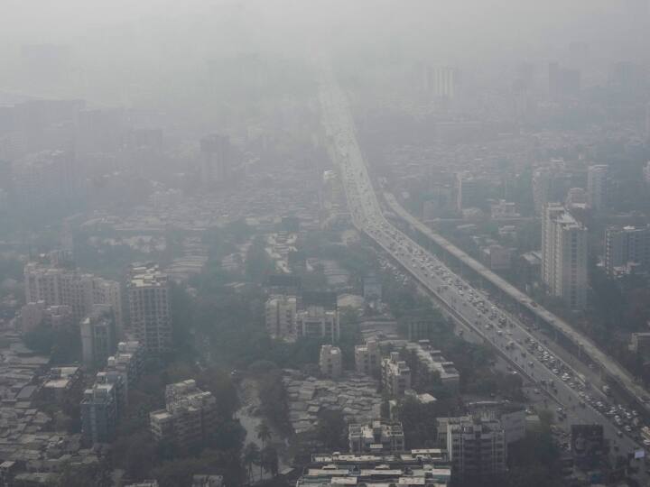 Mumbai AQI Today Maharashtra Weather Report 9 November Respiratory diseases are on the rise Guidelines issued Mumbai Air Pollution: मुंबई में बढ़ रहा प्रदूषण, बहुत ही खराब श्रेणी में पहुंचा AQI, लोगों को हो रही सांस संबंधी बीमारी 