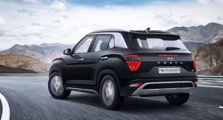 ਤੀਜੀ SUV Hyundai Creta ਹੈ, ਜਿਸ ਦੀ ਬੂਟ ਸਪੇਸ 433 ਲੀਟਰ ਹੈ ਅਤੇ ਤੁਸੀਂ ਇਸ ਨੂੰ 10.8 ਲੱਖ ਰੁਪਏ ਐਕਸ-ਸ਼ੋਰੂਮ ਦੀ ਸ਼ੁਰੂਆਤੀ ਕੀਮਤ 'ਤੇ ਘਰ ਲਿਆ ਸਕਦੇ ਹੋ।