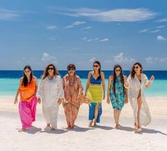 Parineeti Chopra Photos: ਵਿਆਹ ਤੋਂ ਬਾਅਦ ਪਤੀ ਰਾਘਵ ਨੂੰ ਛੱਡ ਕੇ ਆਪਣੀ ਮਾਂ ਅਤੇ ਸੱਸ ਨਾਲ Girls Trip 'ਤੇ ਗਈ ਸੀ ਪਰਿਣੀਤੀ, ਤਸਵੀਰਾਂ ਵਾਇਰਲ