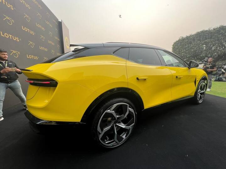 It is a full sized electric SUV with being over 5 meters in length at 5,103mm while the design is sharp along with being aerodynamic. (Source: Somnath Chatterjee)