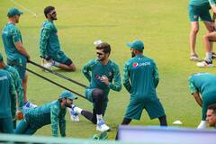 ODI World Cup: সেমিফাইনালের স্বপ্ন আঁকড়ে ইডেনে বিশেষ প্রস্তুতি বাবরদের, ম্যাড-ম্যাক্স ঝড় উচ্ছ্বাস