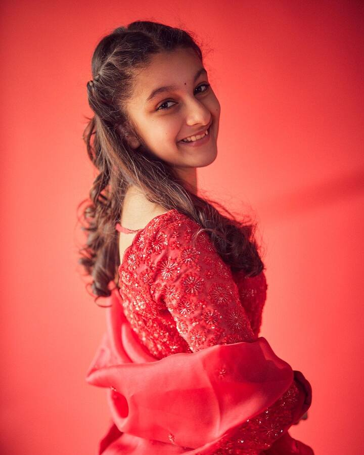 సితార అందమైన ఫోటోలు (Image Credit: Sitara Ghattamaneni/Instagram)