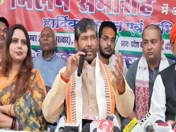 Pashupati Paras gave advice to CM Nitish Kumar on population control dispute ANN Nitish Controversy: 'बचपन खेल में खोया, जवानी नींद...', जनसंख्या नियंत्रण विवाद पर CM नीतीश को पशुपति पारस ने दी सलाह