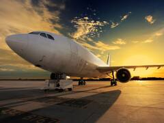 प्लेन का रंग सफेद ही क्यों होता है? हरा, पीला या लाल क्यों नहीं होता? क्या आपको मालूम है इसका जवाब