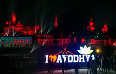 In Pics: डोळे दिपवणारी रोषणाई, भव्य मंडप, पताका; दिपोत्सवासाठी नववधूप्रमाणे सजलीये 'अयोध्यानगरी'