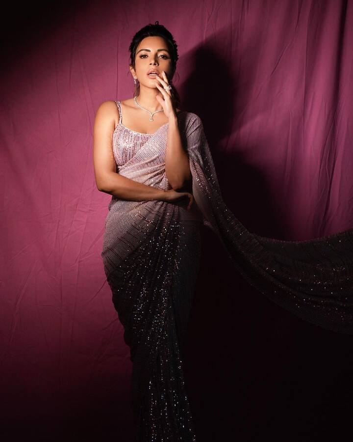 Shama Sikander Photo: શમા સિકંદર મનોરંજન ઉદ્યોગની એક અભિનેત્રી છે જે તેની પરંપરાગત સંસ્કૃતિ અને મૂલ્યો સાથે ઊંડે સુધી જોડાયેલી છે.