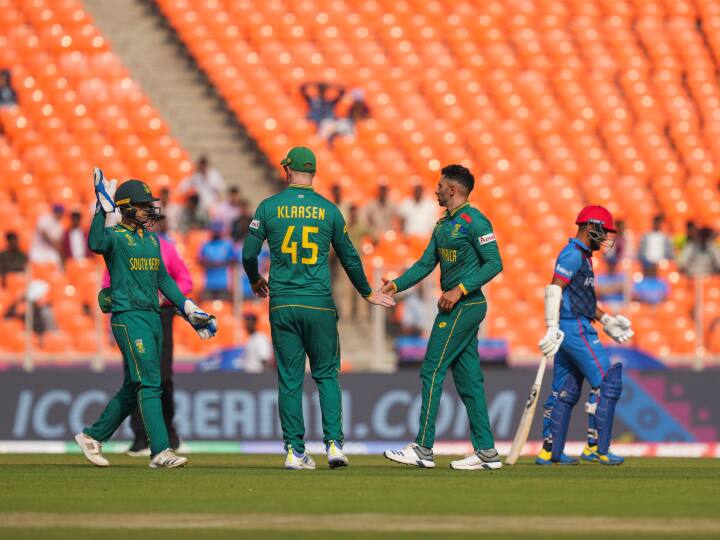 ODI World Cup 2023 SA vs AFG Full Match Highlights South Africa defeat Afghanistan by 5 wickets at Narendra Modi Stadium SA vs AFG: दक्षिण अफ्रीका ने अफगानिस्तान को 5 विकेट से रौंदा, रासी वान डर डुसेन और फेहलुकवायो ने दिलाई जीत