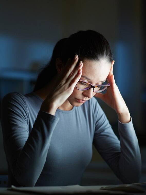 डिप्रेशन के इन लक्षणों को ना करें इग्नोर