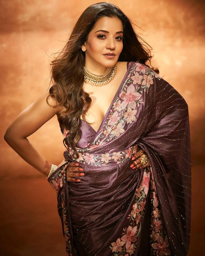 મોનાલિસાની લેટેસ્ટ તસવીરો ઝડપથી વાયરલ થઈ રહી છે