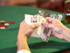 जुए में पत्नी को रख दिया गिरवी, भाई ने दिल्ली से छुड़ाया, अब देवर पर छेड़छाड़ का आरोप