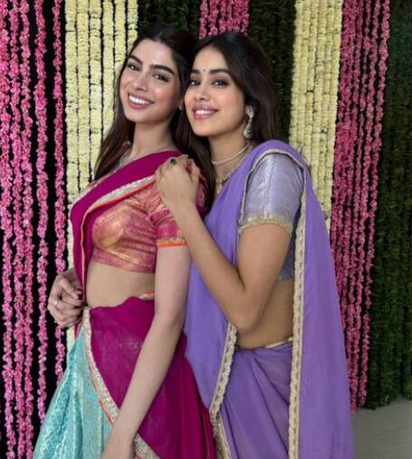 இந்த புகைப்படங்கள் தற்போது இணையத்தில் வைரலாகி வருகிறது.