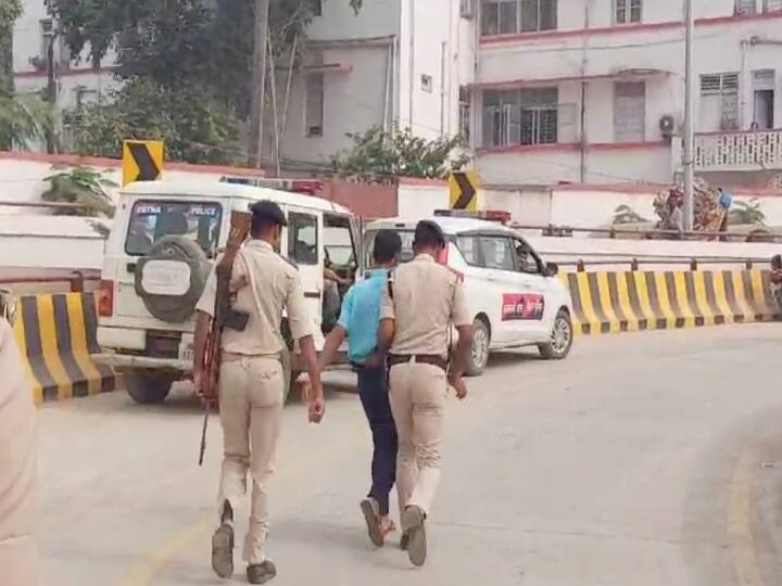 Nitish Kumar security lapse during inauguration of third part of Lohia Path Chakra in Patna ann Bihar News: लोहिया पथ चक्र के तीसरे भाग का लोकार्पण करने पहुंचे थे CM नीतीश, सुरक्षा में चूक! प्रशासन में मचा हड़कंप 