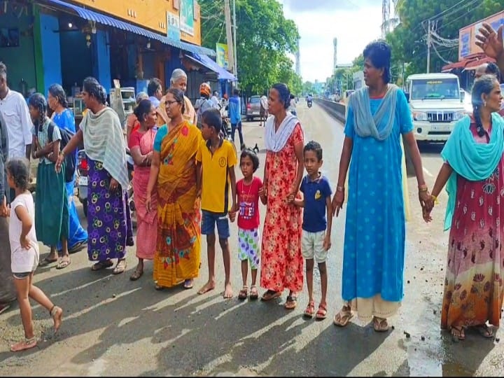 மதுரையில் அமைச்சர் தொகுதியில் மழைநீரில் மிதக்கும் குடியிருப்புகள்; பாம்புகள் வீட்டிற்குள் வருவதால் அச்சம்