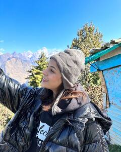 PHOTO: शहनाज गिलचा विंटर ग्लो; वुलन ड्रेसमध्ये दिसतेय सुंदर!