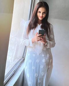 Guppedantha Manasu Jyothi Rai :  'గుప్పెడంత మనసు' జగతి లేటెస్ట్ పిక్స్ చూశారా!