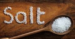 Health Tips: આ કારણે નમક છે સફેદ ઝેર, વધુ ખાવાથી થાય છે આ ખતરનાક અસર અને નુકસાન