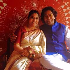 Birthday Special: पत्नी रेणुका के साथ इस आलीशान घर में रहते हैं आशुतोष राणा, यहां देखिए दोनों के आशियाने की Inside तस्वीरें