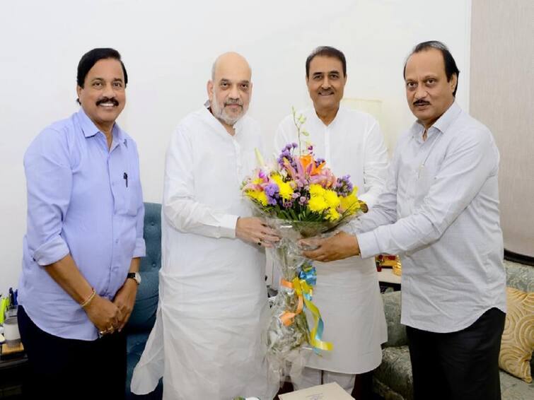 NCP Leader and Deputy Chief Minister Ajit Pawar meet Union Home minister Amit Shah at Delhi Ajit Pawar :  अजित पवारांची अमित शाह यांच्यासोबत बैठक संपली; आजारपणानंतरचा पहिला दिल्ली दौरा