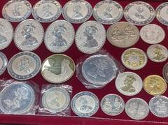 Dhanteras 2023: वाराणसी में धनतेरस पर सजा सर्राफा बाजार, भगवान राम के सिक्कों की डिमांड, लोगों में बढ़ा क्रेज