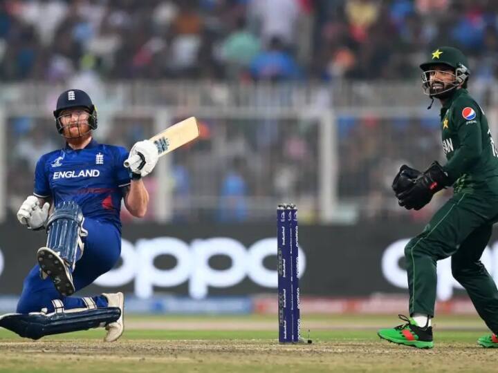 ICC Cricket World Cup 2023 Match 44 ENG vs PAK mid inning report England set a target of 337 runs against Pakistan ENG vs PAK: वर्ल्ड कप से बाहर हुआ पाकिस्तान, इंग्लैंड ने दिया पहाड़ जैसा विशाल लक्ष्य, स्टोक्स-रूट चमके