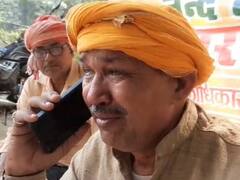 बलिया: अपनी सरकार के खिलाफ अनशन पर बैठे BJP नेता, फूट-फूट कर रोए, जानें पूरा मामला