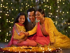 Happy Diwali 2023: Fashion Tips To Add Sparkle To Your Diwali Wardrobe