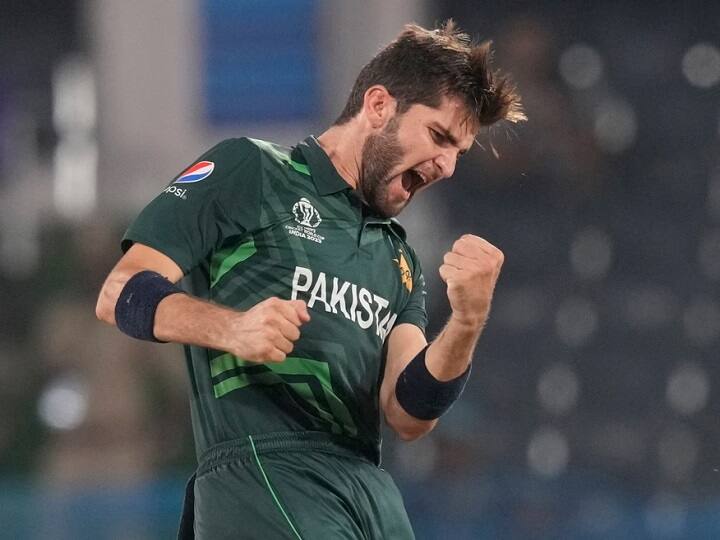 ENG vs PAK: ईडन गार्डन्स पर पाकिस्तान-इंग्लैंड की टक्कर, वर्ल्ड कप 2023 में यहां गेंदबाज हावी; जानें पिच का मिजाज PAK vs ENG Pitch Report Bowling wicket Eden Gardens Kolkata Stats Records World Cup 2023 ENG vs PAK: ईडन गार्डन्स पर पाकिस्तान-इंग्लैंड की टक्कर, वर्ल्ड कप 2023 में यहां गेंदबाज हावी; जानें पिच का मिजाज