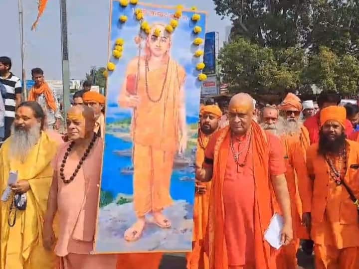 mp assembly election 2023 Jabalpr sages and saints tribute shankaracharya  jayendra saraswati ann | MP Election 2023: 19 साल पहले शंकराचार्य जयेंद्र  सरस्वती के अपमान पर संत समाज में उबाल ...