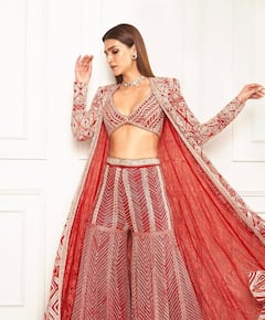 करीना से लेकर आलिया तक के इंडो वेस्टर्न ड्रेसेस को करें रीक्रिएट, देखते ही सब हो जाएंगे इंप्रेस