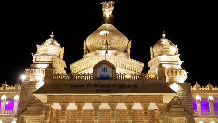 অন্ধকারের উৎস হতে উৎসারিত আলো। রবিবার অমাবস্যায় মা কালীর আরাধনা হবে বঙ্গে।