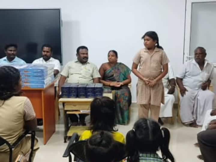 Diwali 2023: பாதுகாப்பாக பட்டாசு வெடிப்பது எப்படி?- கரூரில் பள்ளி மாணவர்களுக்கு விழிப்புணர்வு