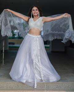 Devoleena Bhattacharjee से लेकर Dalljiet Kaur तक, शादी के बाद टीवी की ये बहुएं ऐसे मना रहीं दिवाली का त्योहार